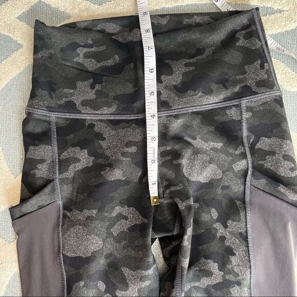 Fabletics On-the-go Powerhold High Waist Leggings Charcoal Camo Size XXS - Picture 6 of 9